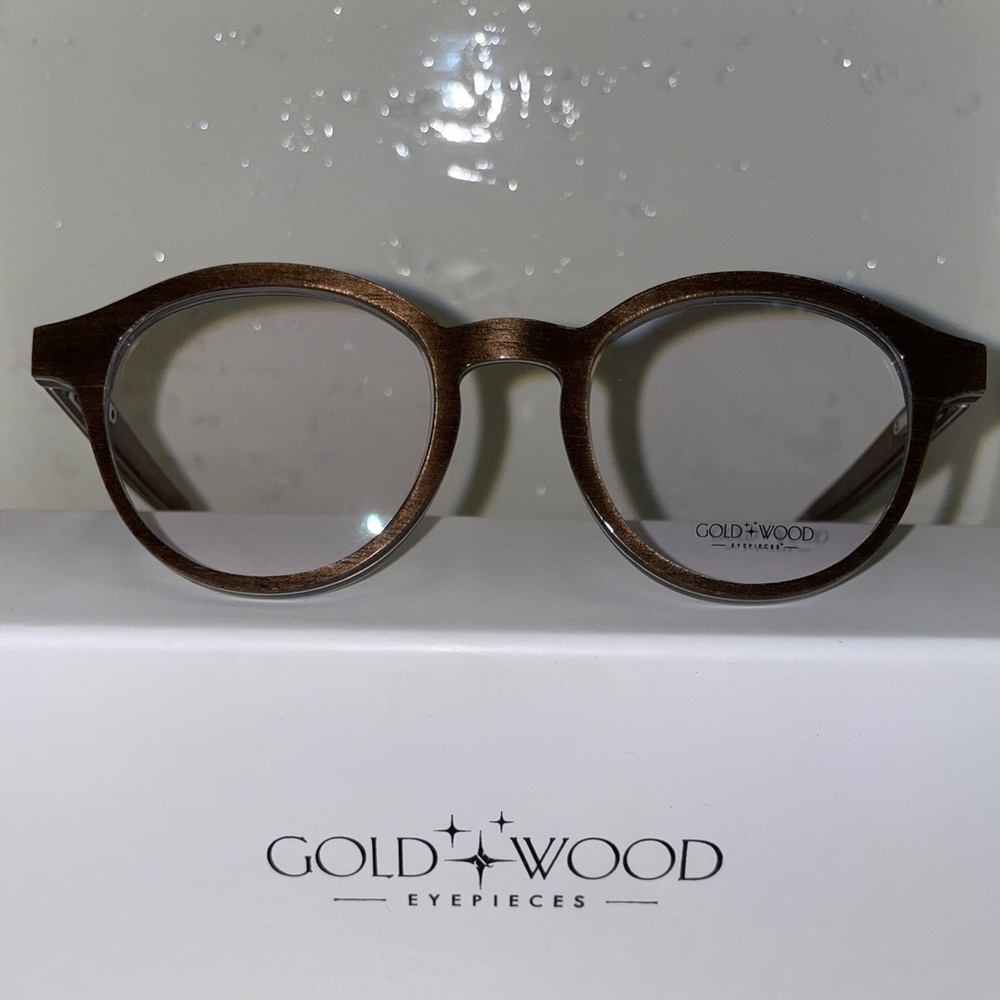 Gold & Wood Naos 01.42